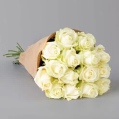 Blumenbund Mit Rosen 'Avalanche', Weiß, 15er-Bund, Inkl. Gratis Grußkarte 9 Blumenbund Mit Rosen 'Avalanche', Weiß, 15er-Bund, Inkl. Gratis Grußkarte -Pflanzen Geschäft 1045500016 Rose Avalanche 15er Bund 60cm Laenge 1. 1 123263