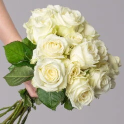 Blumenbund Mit Rosen 'Avalanche', Weiß, 15er-Bund, Inkl. Gratis Grußkarte 7 Blumenbund Mit Rosen 'Avalanche', Weiß, 15er-Bund, Inkl. Gratis Grußkarte -Pflanzen Geschäft 1045500016 Rose Avalanche 15er Bund 60cm Laenge 2 122645