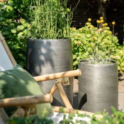 Pflanzgefäß 'Rowen', Silber, Ø 41 X H 72 Cm -Pflanzen Geschäft 3210801635 3210801636 3210801637 3210801638 Pflanzgefaess Rowen silber 11 115028